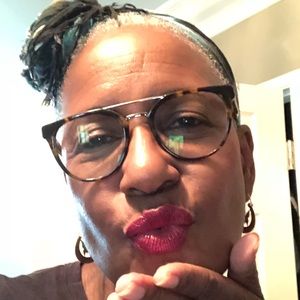 Meet your Posher, Patricia